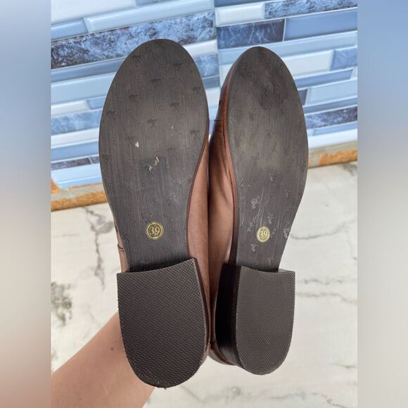 Antelope Brown Peforated Two Buckle Leather Shoes 39/8.5 - Picture 7 of 8